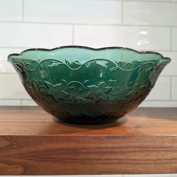 Princess House Fantasia Crystal serving bowl - Picture 7 of 10